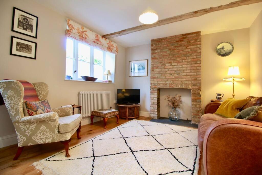 14Th Century Rose Cottage, Centre Of Alfriston By Air Premier ภายนอก รูปภาพ